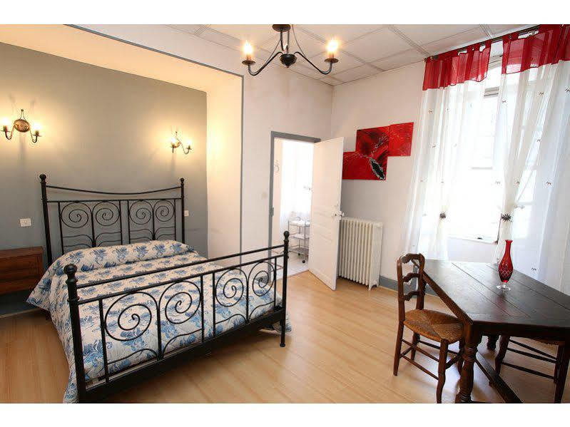 Logis Hotel Le Prieure Bourg-Saint-Andéol Exteriér fotografie